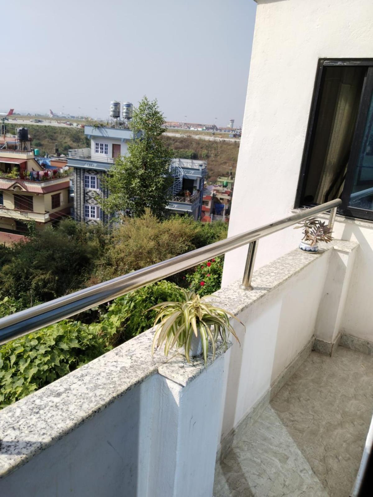 Kathmandu Airport View Hotel And Lodge Exteriér fotografie